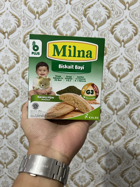 MILNA BABY BISKUIT K HIJAU 110G